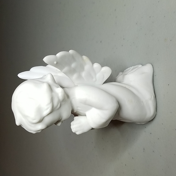 Vagnozzi White Ceramic Child Cherub Angel figurine - Picture 2 of 7